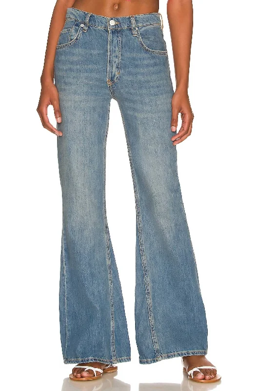 Women's Transitional Attire New Dawn Flare Jean In Belgrade Blue