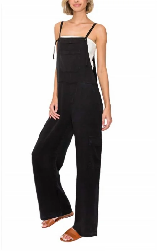 Women's Casual Wear Outfit Around Town Wide Leg Cargo Overalls In Black